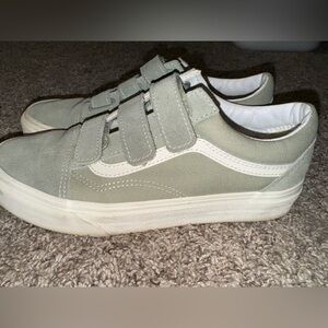 Light sage vans